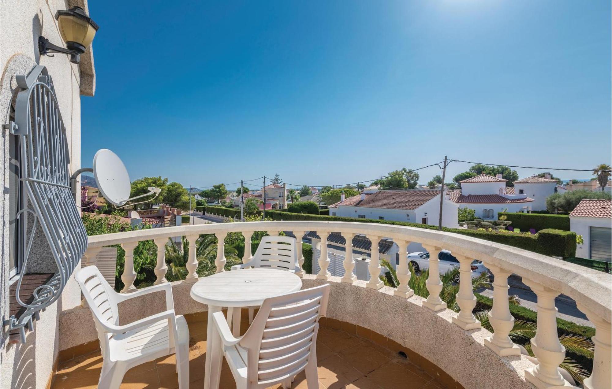 Nice Home In Lametlla De Mar With Kitchen Les Tres Cales ภายนอก รูปภาพ