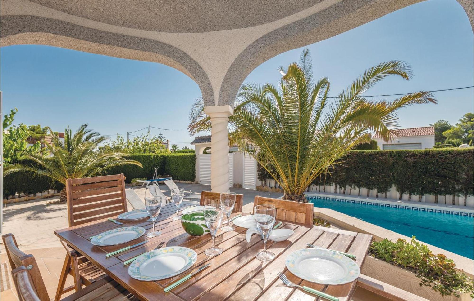 Nice Home In Lametlla De Mar With Kitchen Les Tres Cales ภายนอก รูปภาพ