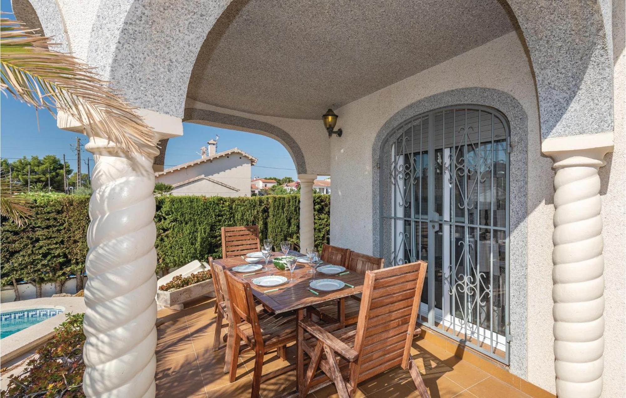 Nice Home In Lametlla De Mar With Kitchen Les Tres Cales ภายนอก รูปภาพ